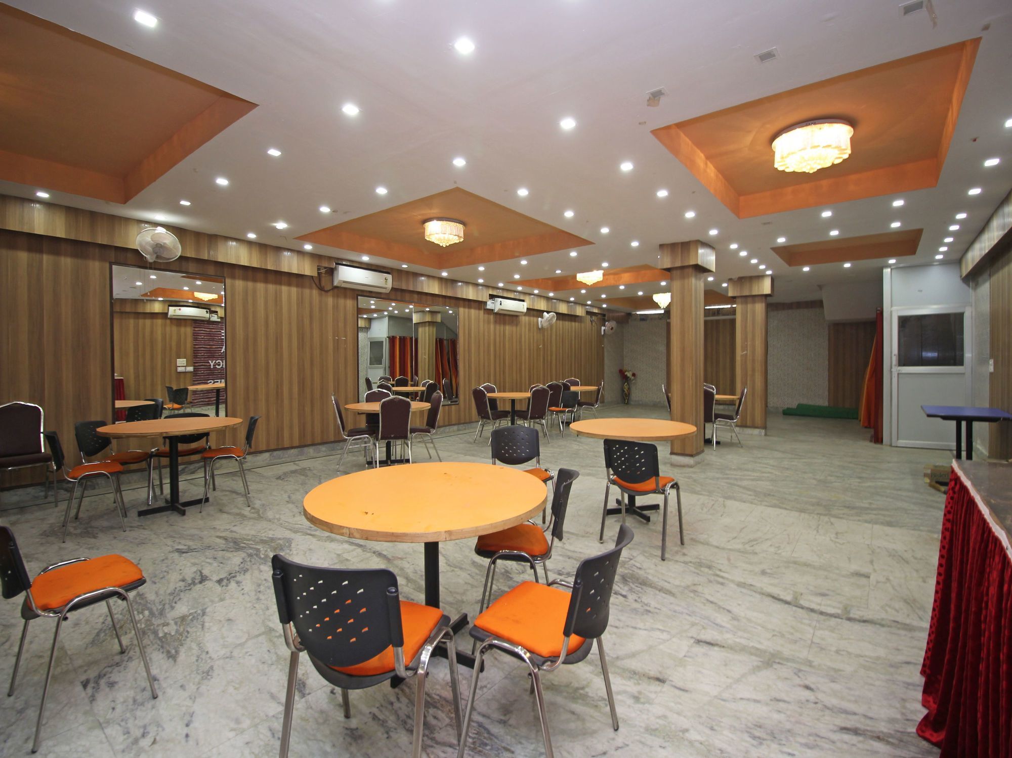 Oyo 576 Hotel Shree Kanta Residency Gurgaon Exterior foto