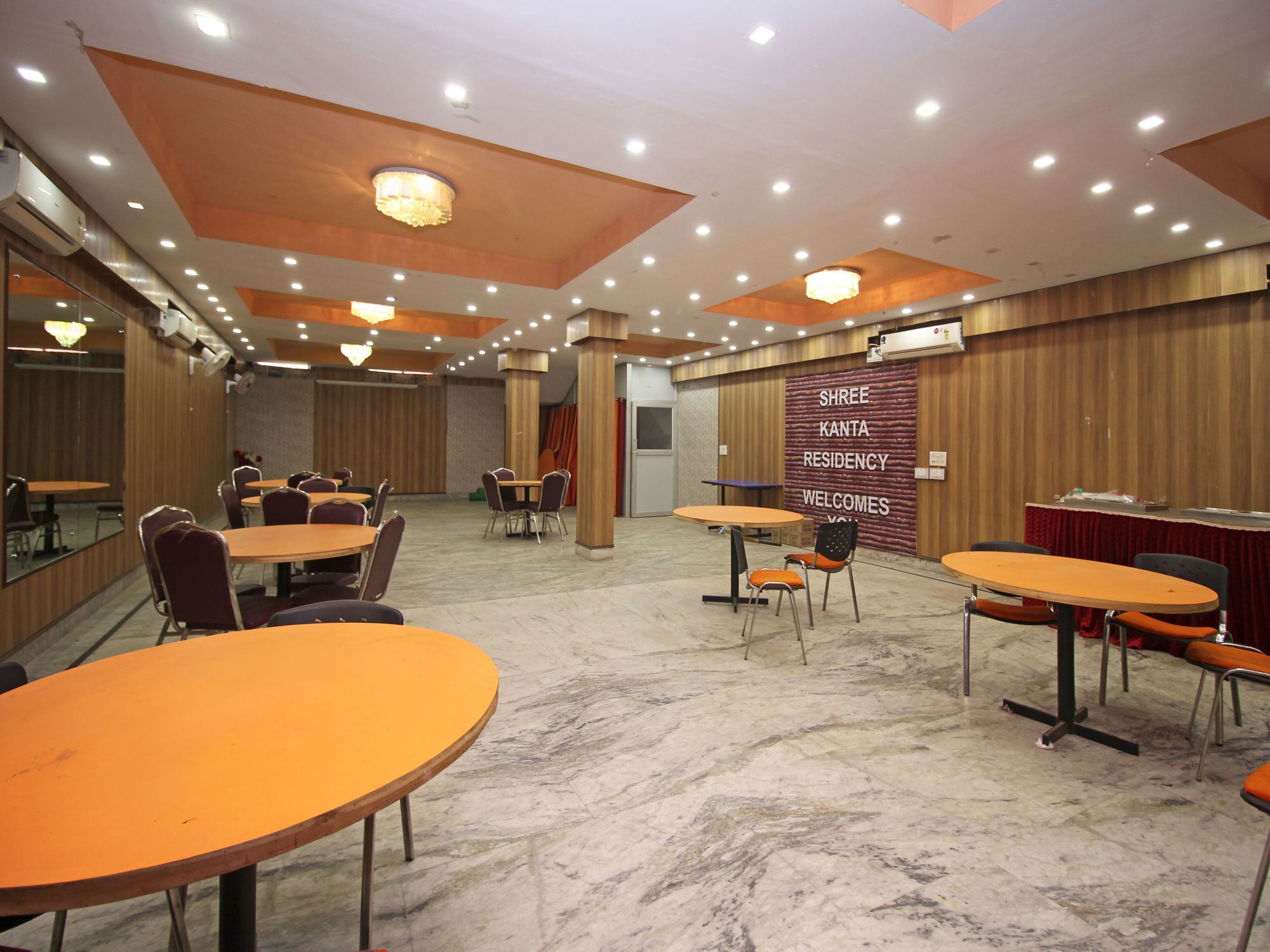 Oyo 576 Hotel Shree Kanta Residency Gurgaon Exterior foto